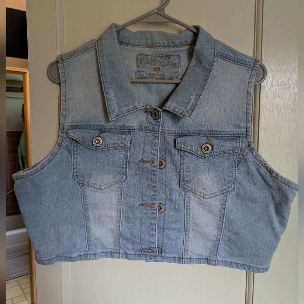 Cropped Rue 21 Jean Vest